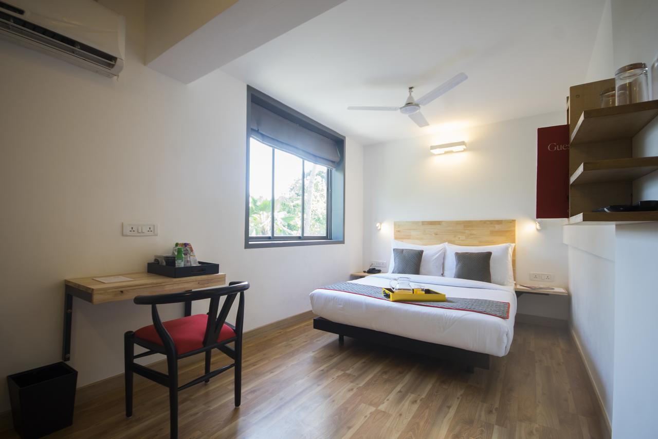 Hotel Oyo Townhouse 16 International Airport Bombay Exterior foto